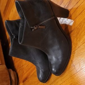 Diana Ferrari Booties